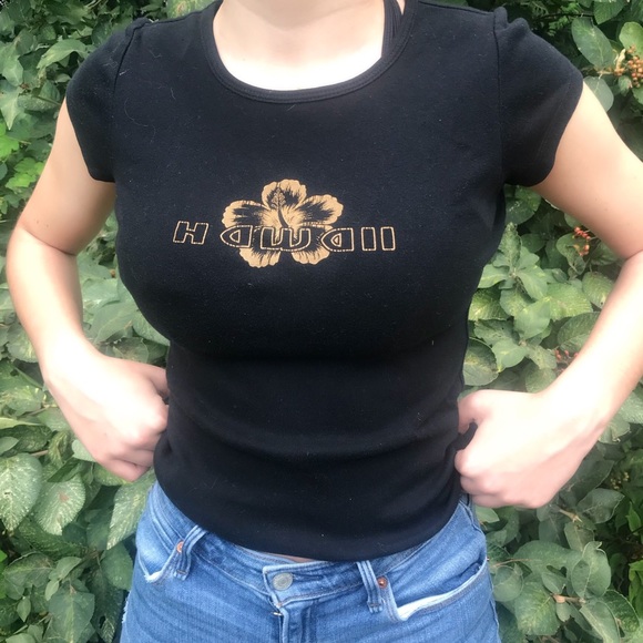 Hawaii Graphic Tee - Picture 4 of 4